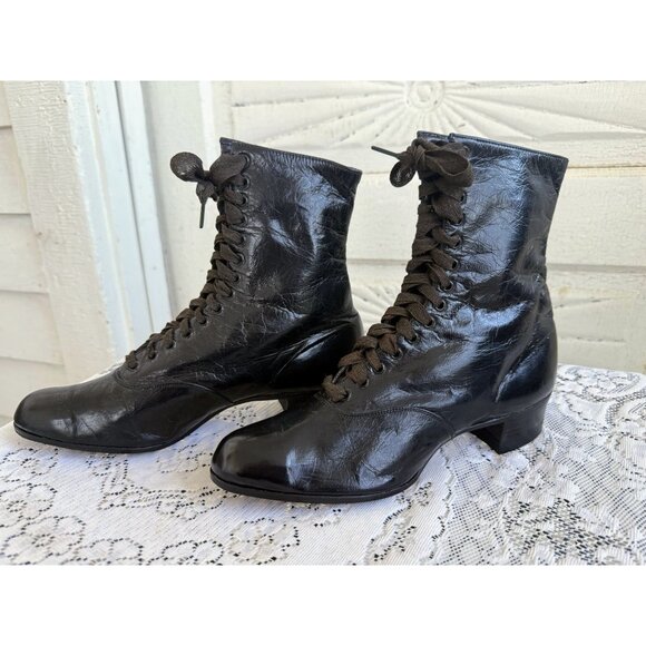 Antique 1910&#39;s Edwardian Womens Black Leather High Lace Up Boots Sz 5 - Picture 1 of 16